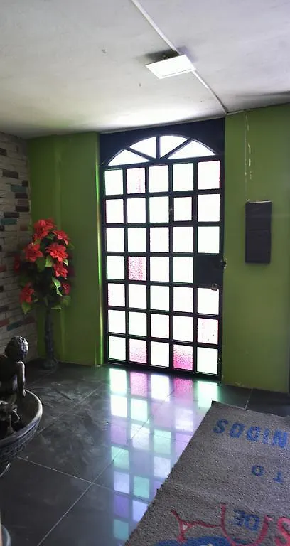 Hostal Noches De كويتو فندق